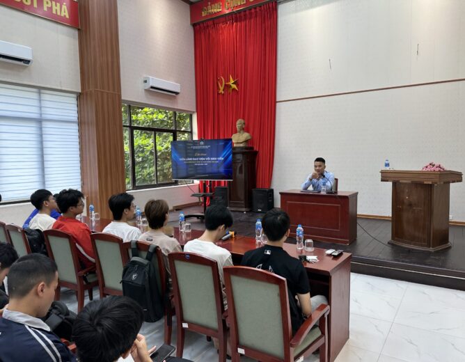 Gặp mặt trao đổi đầu năm với sinh viên UDU