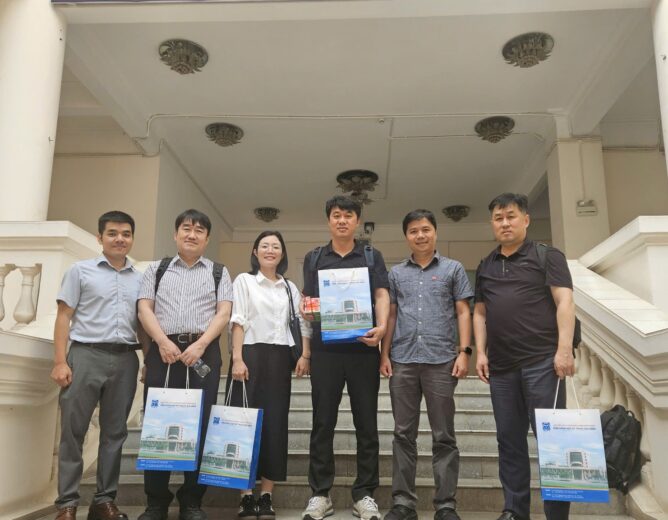 [UDU X Quốc tế] Chuyến thăm của đại diện Seoul Cyber University